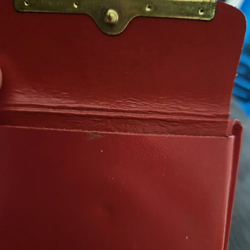 Rare Red Vinatge Amity Billfold - Picture 4 of 12